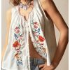 Women's Floral Embroidered Tops Y2K Sleeveless Scoop Neck Button Down Tank Top